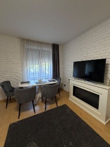 Чорновола вулиця, Ужгород, вул. Чорновола 1 • ID 34644398