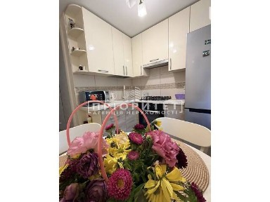 вулиця Героїв Крут, район Хаджибейський, Одеса, вул. Героїв Крут • ID 34643584