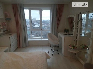 Продаж 3к квартири 84 кв. м на вул. Лесі Українки 74А • ID 34641861