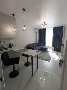 Європейського союзу, 51 (Правди), Варшавський+