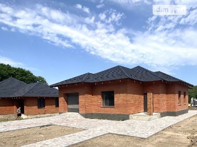 Продаж 1 поверхового будинку з гаражем і ділянкою на 8 соток, 160 кв. м, 3 кімнати, на вул. Рівненська • ID 34641961