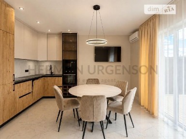 Продаж 2 поверхового таунхауса з ділянкою на 2 сотки, 110 кв. м, 4 кімнати, на вул. Садова • ID 34641266