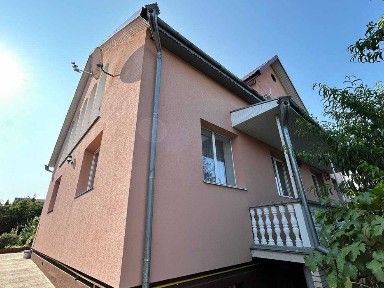 Продам будинок у місті, приватний сектор. Можливий продаж під державні програми!