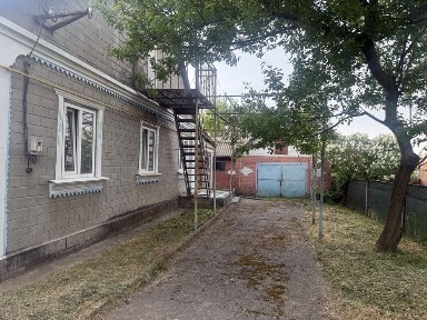 Житловий будинок в районі Вугринівки