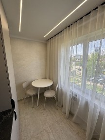 Львів, Галицький, вулиця Липинського 13