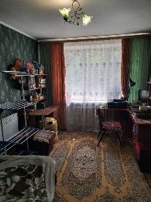 Розглянемо варіанти: продається, міняється 1 кімнатна + доплата або розмін 1+1