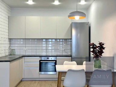 80м² в ЖК «Славутич», 2 спальні, панорамний вид, метро 1 хв., без комісії