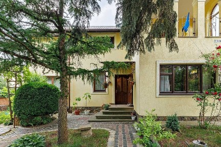 Південна вулиця, Запитів, вул. Південна 69 • ID 34481354
