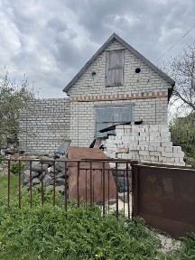 Сертифікат, продаж дачного будинку з документами.