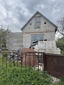 Сертифікат, продаж дачного будинку з документами.