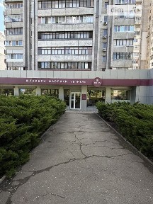 Здається комерційне приміщення на вул. Хмельницького Богдана, площа 360 кв. м • ID 34645988