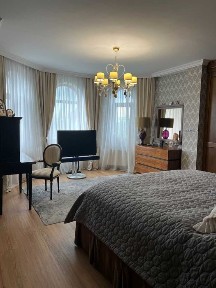 Якісний будинок 560м2 з шикарною ділянкою у м. Святопетрівське!