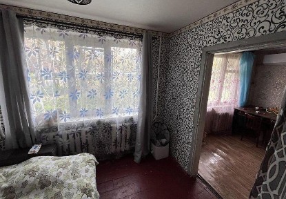 Продам квартиру 4-к, Хоткевича Гната пров., 11, Алмазний, ваучер