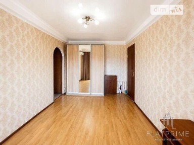 Васильківська вулиця, район Голосіївський, Київ, метро Виставковий центр, вул. Васильківська 49 • ID 34646948