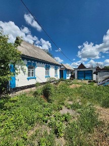 Продам будинок на 6 сотках із господарськими спорудами, район автостанції