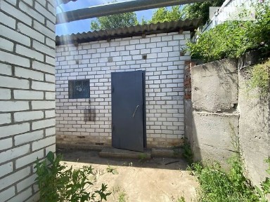 Чудова, доглянута 1/2 міцного цегляного будинку в місті Мерефа