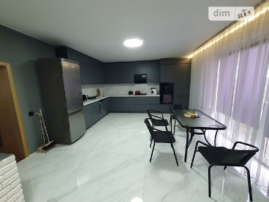 Продаж частини будинку на вул. Гайдамацька, 4 кімнати • ID 34337250