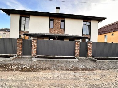 Продаж частини будинку на вул. Ранкова, 4 кімнати • ID 31003208