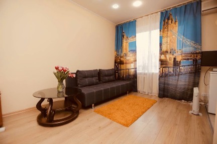 1-комнатная квартира посуточно 35 м², Леси Украинки бул., 30