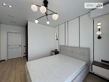 Продаж 2к квартири 73 кв. м на вул. Приозерна • ID 34648947
