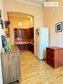 Лютеранська вулиця, мікрорайон Липки, район Печерський, Київ, метро Хрещатик, вул. Лютеранська 6 • ID 34647654