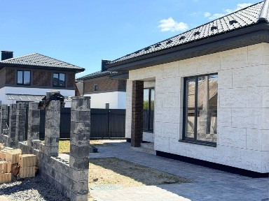 Продам найякісніший будинок за цю ціну! Газ, бруківка в ціні! 15хв до метро! 6.5 соток землі