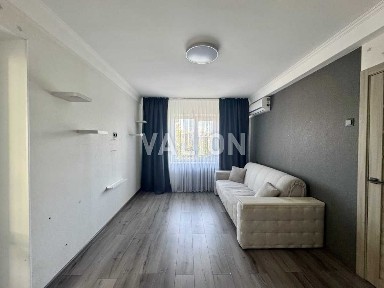 Продаж 1-кімнатної квартири 40 м², Світлицького вул., 30/20