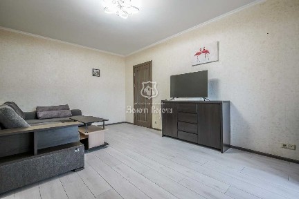 Киев, Ревуцкого ул., 42А