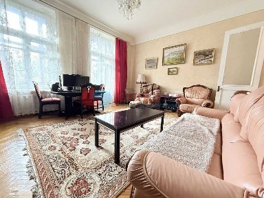 Продажа 2-комнатной квартиры 94 м², Институтская ул., 20/8