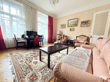 Продаж 2-кімнатної квартири 94 м², Інститутська вул., 20/8