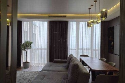 Продаж 3-кімнатної квартири 144 м², Правди просп., 49