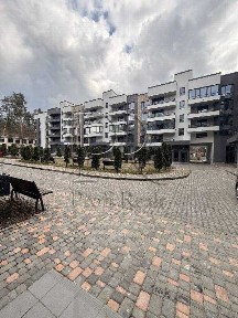 Продаж 2-кімнатної квартири 77 м², Квітки Цісик вул., 32