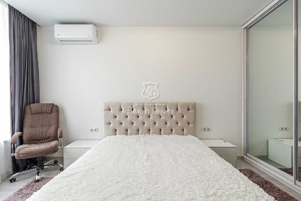Продаж 1-кімнатної квартири 53.5 м², Берестейський, 5в