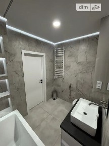 Миру вулиця, 100, Івано-Франківськ, вул. Миру 100 • ID 34650422