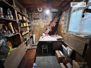 Оренда офісного приміщення на пл. Ринок 13, приміщень -, поверх - 1 • ID 34651718