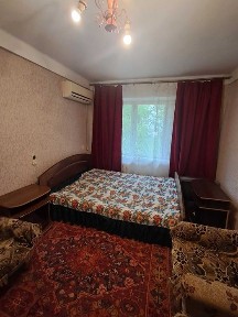Продаж 1 кімнатної квартири по вул. Чарівна р-н парку