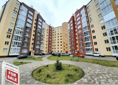 Продам Новобудову в центрі міста