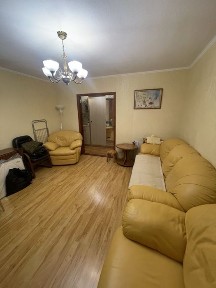 Продается 3 комн. Г. Славянск. Можно по сертификату.