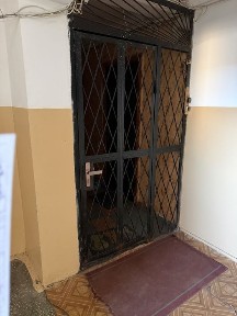 Київ, Святошинський, вулиця Академіка Булаховського 36