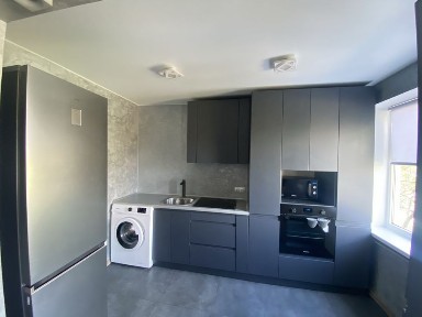 Продам трёхкомнатную квартиру с ремонтом, мебелью и техникой