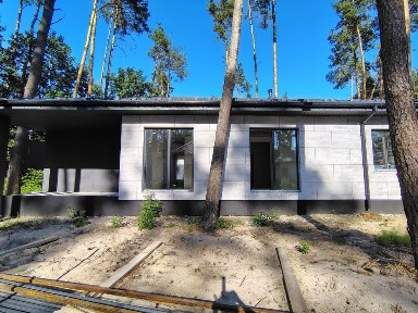 Продаж будинку в лісі. Путрівка. Без комісії
