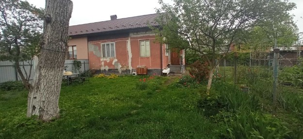 Продається будинок 57 м2. Дуплекс. Земельна ділянка. Місто. Комунікаці
