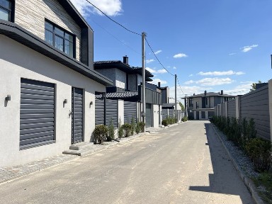 Продаж будинку з басейном, ремонтом Ходосівка 230м