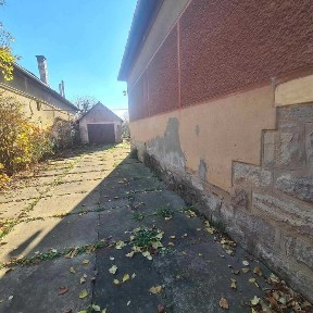 Продається будинок в передмісті м. Берегово