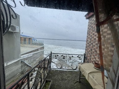 Продаж будинку на причалі «Зорі над Бугом». Перша Лінія!