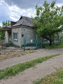 Продам будинок, район 8 школи.