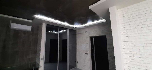 Киев, Михаила Котельникова ул., Драгоманова, 2а