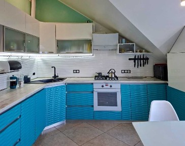 Продаж 3-кімнатної квартири 95.3 м², Ватутіна вул., 15
