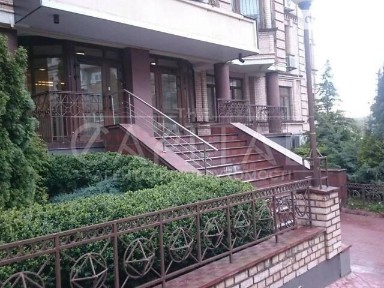 Продаж комерційного приміщення на вул. Кудрявська 13-19, площа 247 кв. м • ID 34652715
