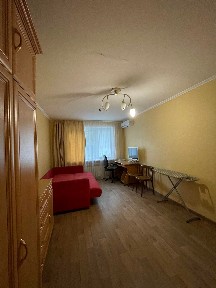 Дніпро, Надії Олексеєнко вул., 30